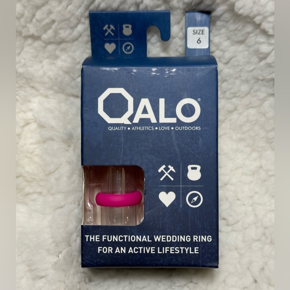 NEW Qalo Women’s Size 6 Functional Active Lifestyle Wedding Band Ring Hot Pink